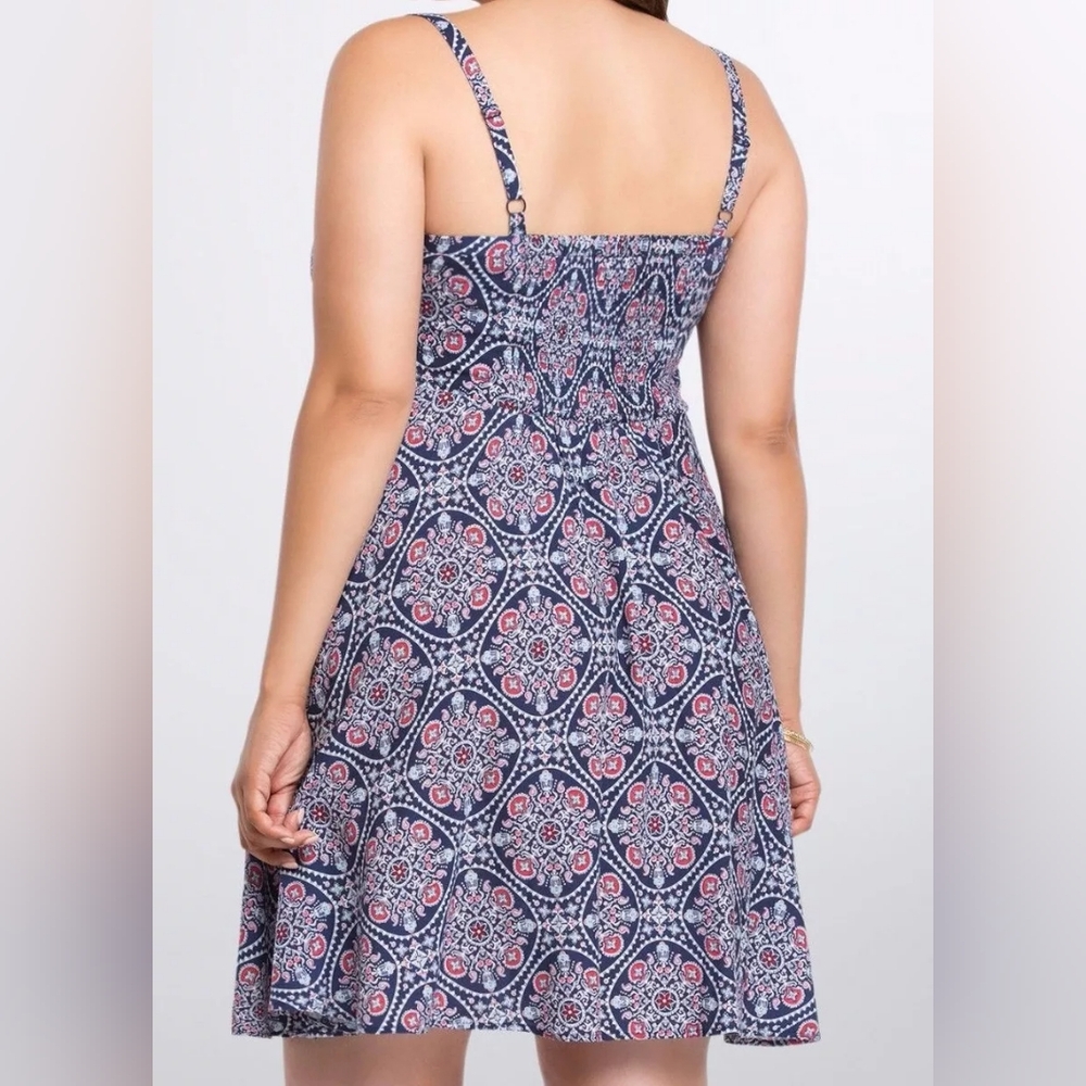 Torrid Medallion print dress size 2 - Picture 2 of 8